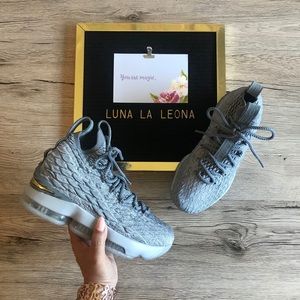 NEW Nike LeBron 15 Basketball City Edition Shoes, 922811-005, size 5.5 Women